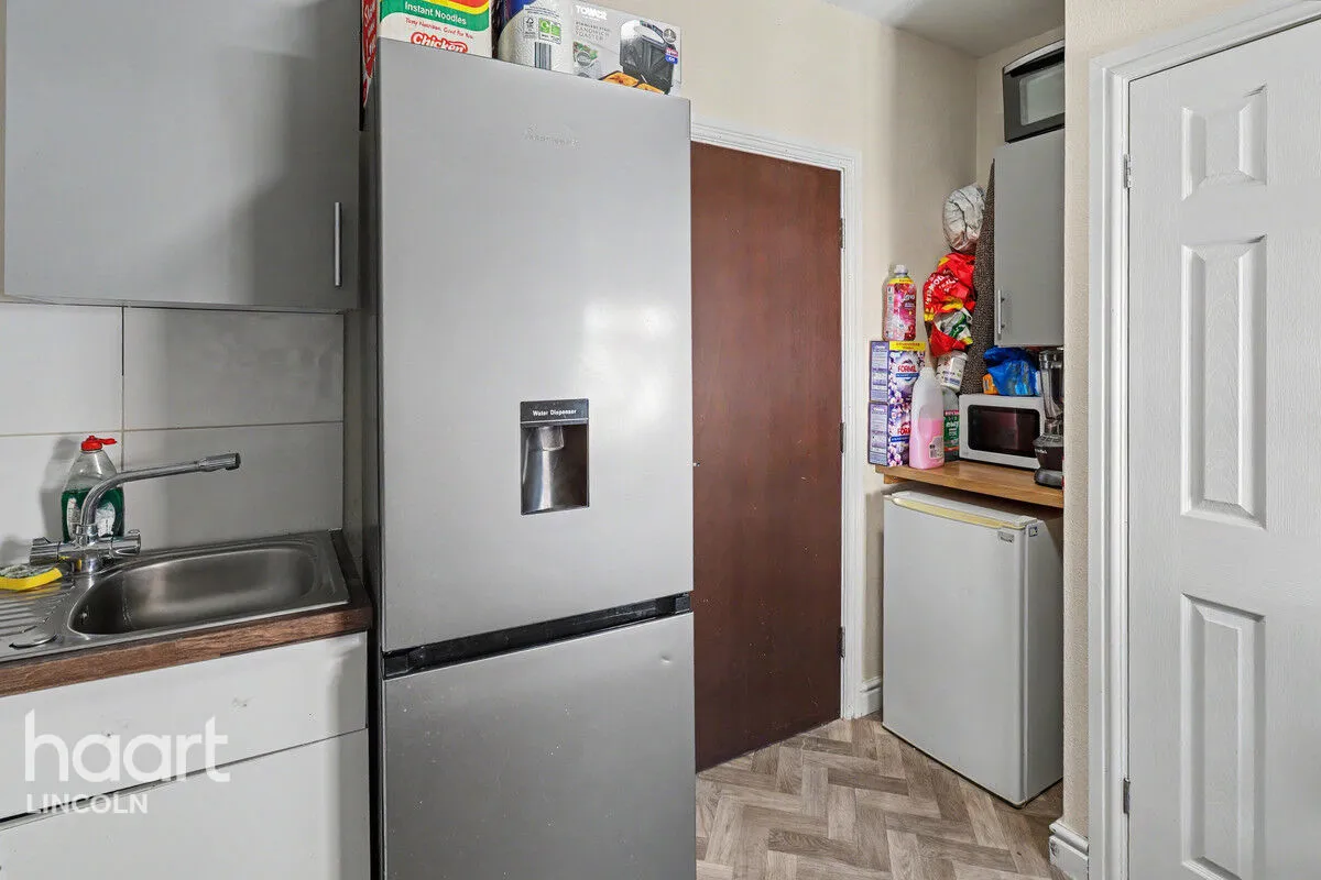 West Parade, Lincoln, LN1, photo 16