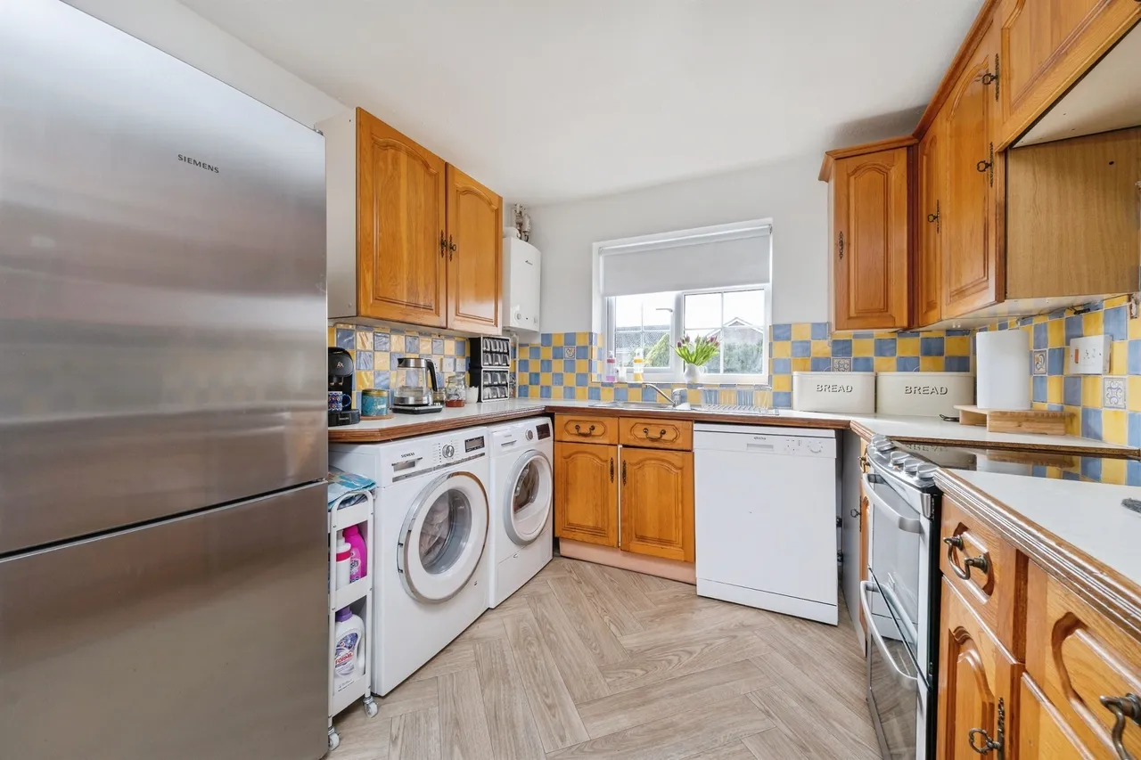 Busby Close, Buckingham, MK18, photo 4
