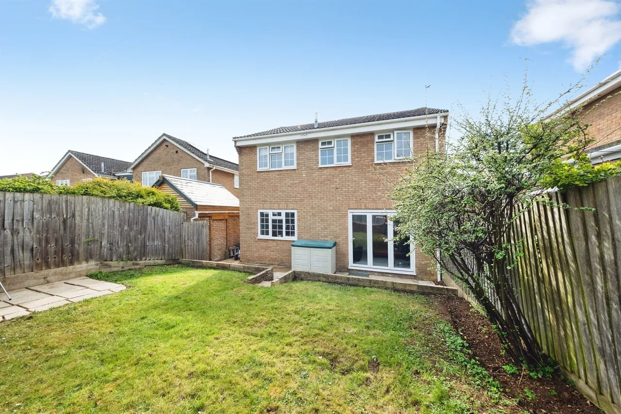 Busby Close, Buckingham, MK18, photo 20