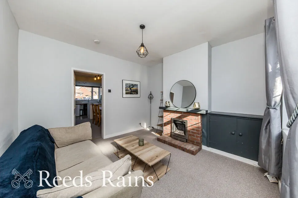 Hollins Road, Macclesfield, Cheshire, SK11, photo 2