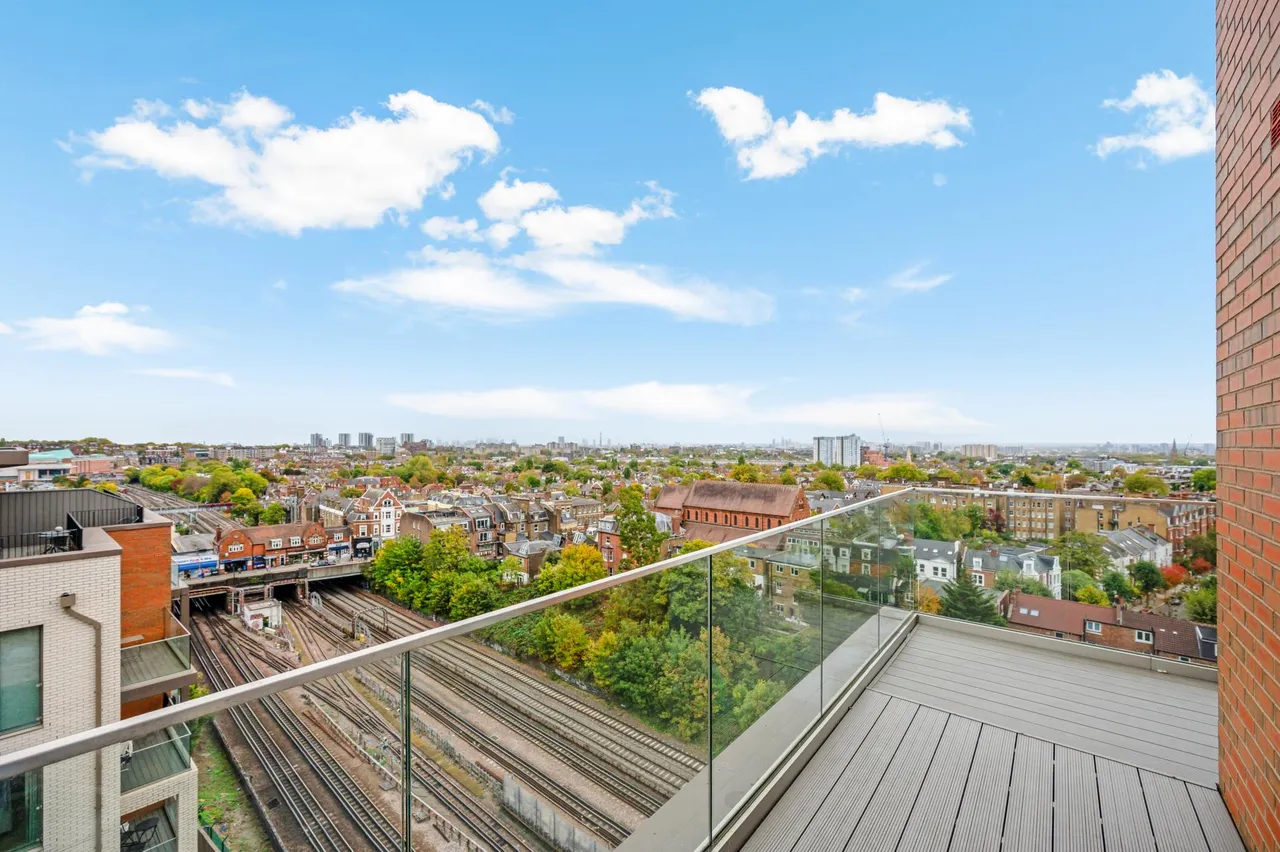 West Hampstead Square, NW6, photo 8