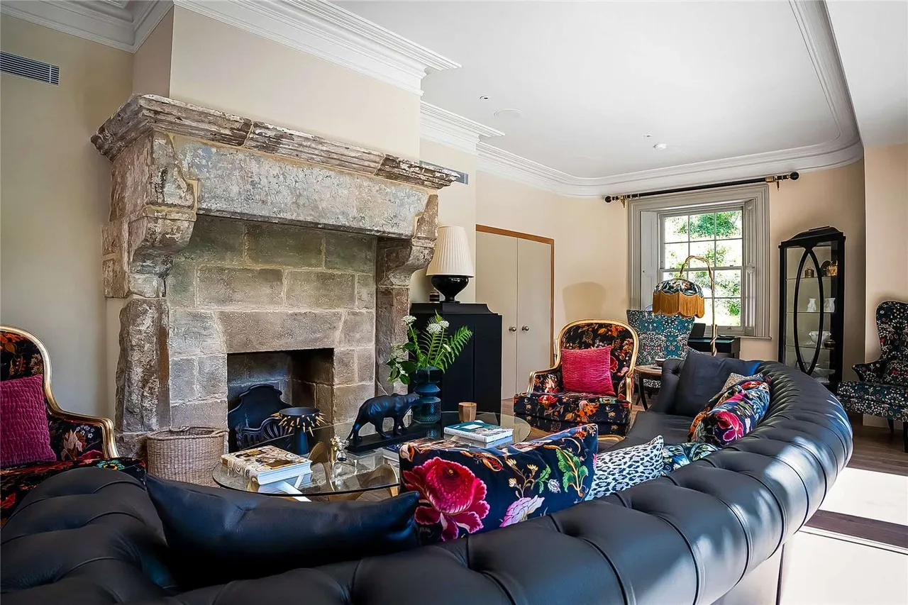 Ashford Lane, Steep, Petersfield, Hampshire, GU32 1AB, photo 7