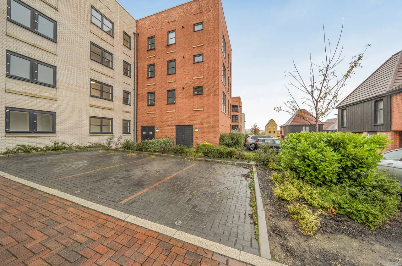 Eastern Avenue, Western Cross, DA10, photo 13