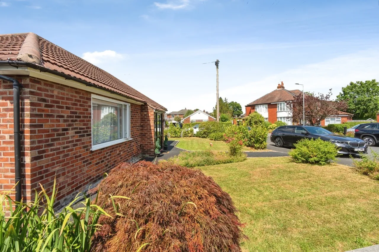 Oakdene Avenue, Heald Green, Cheadle, Greater Manchester, SK8, photo 12