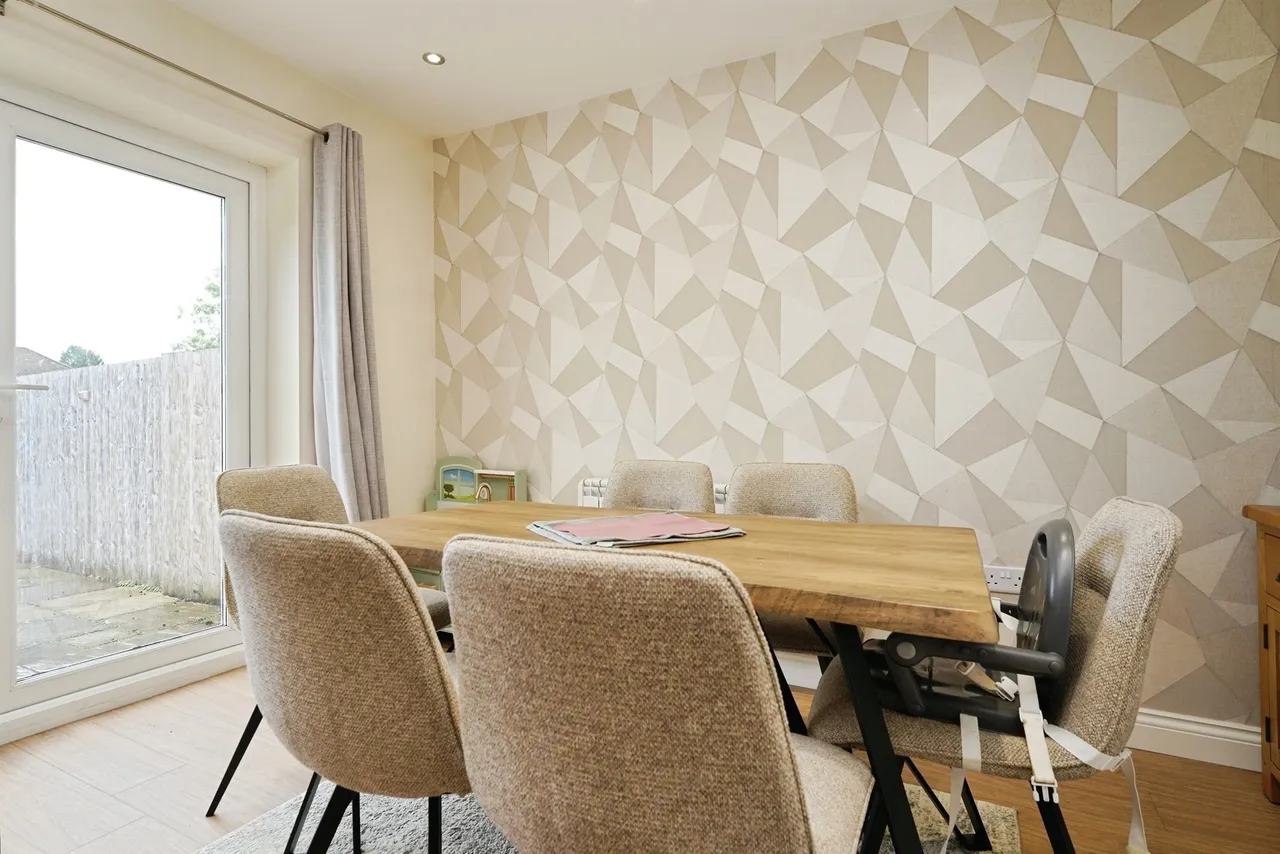 Michael Crescent, Malvern, WR14, photo 7