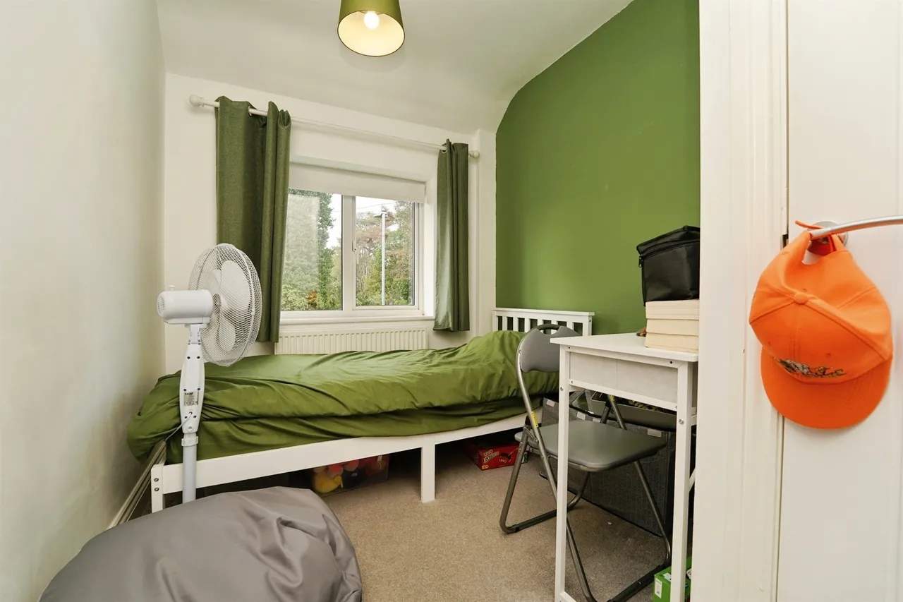 Michael Crescent, Malvern, WR14, photo 12