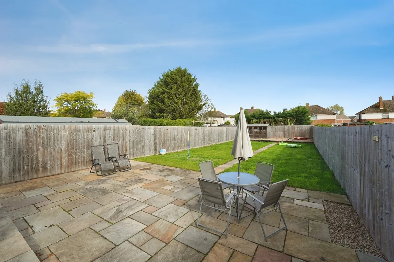Michael Crescent, Malvern, WR14, photo 17