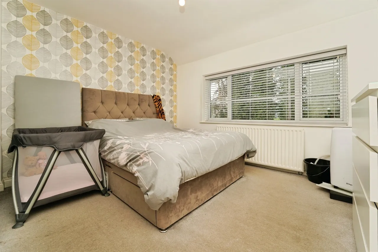 Michael Crescent, Malvern, WR14, photo 9