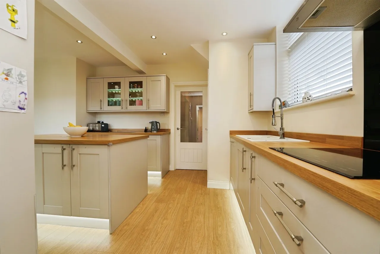 Michael Crescent, Malvern, WR14, photo 6