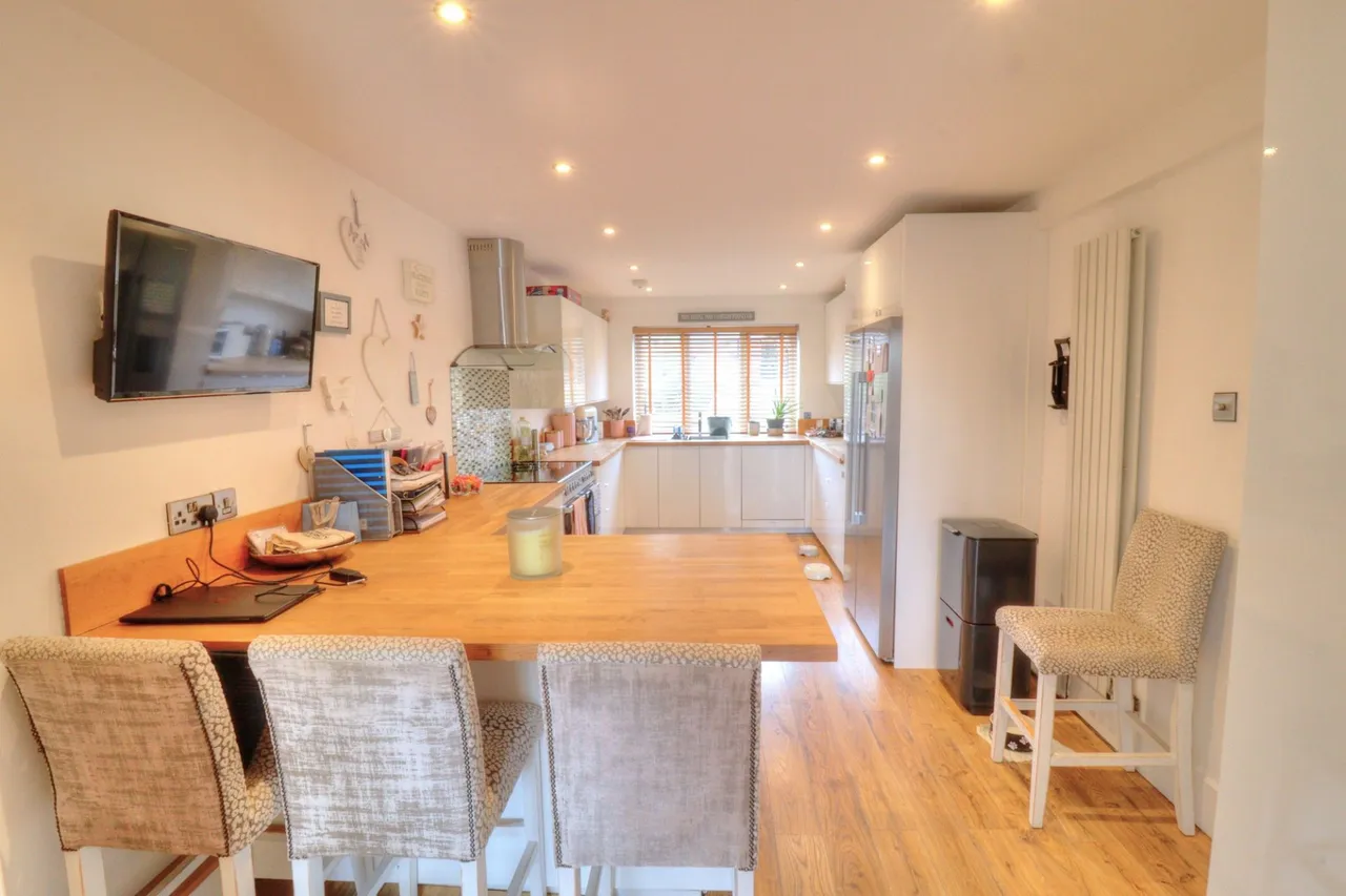 New Road, Stokenchurch, HP14, photo 5