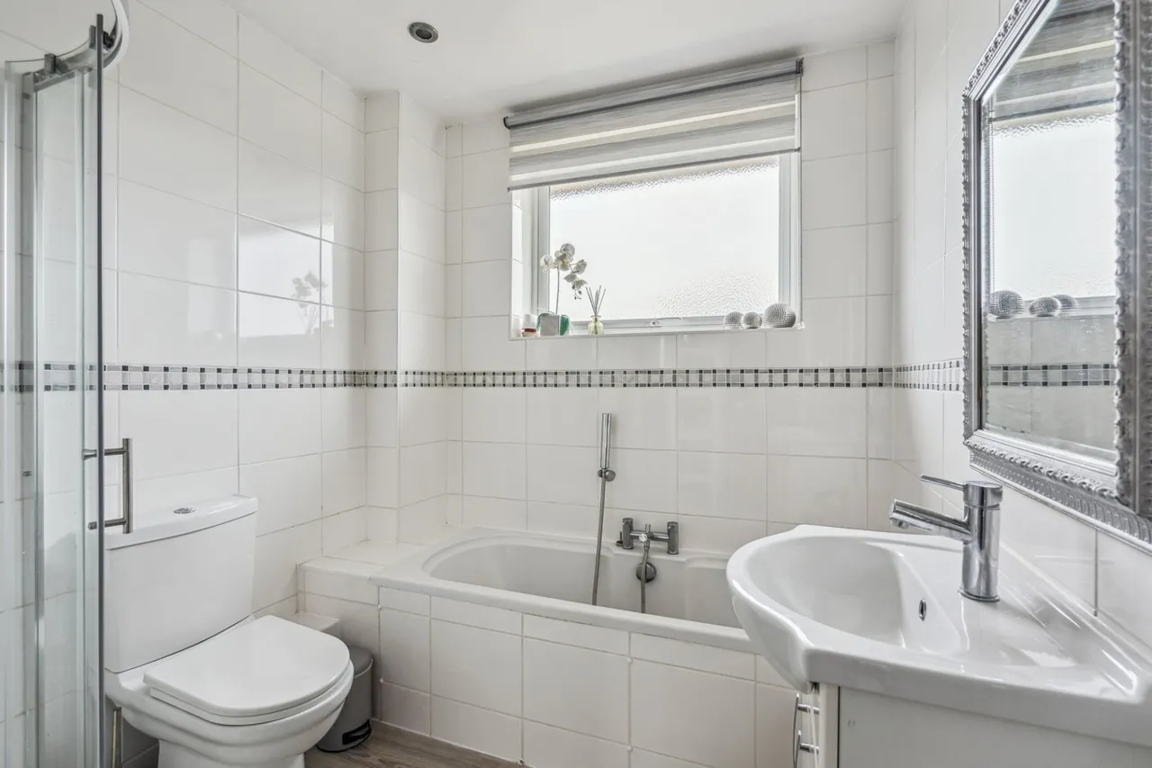 New Road, Stokenchurch, HP14, photo 7