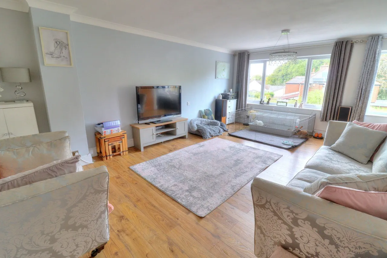 New Road, Stokenchurch, HP14, photo 3