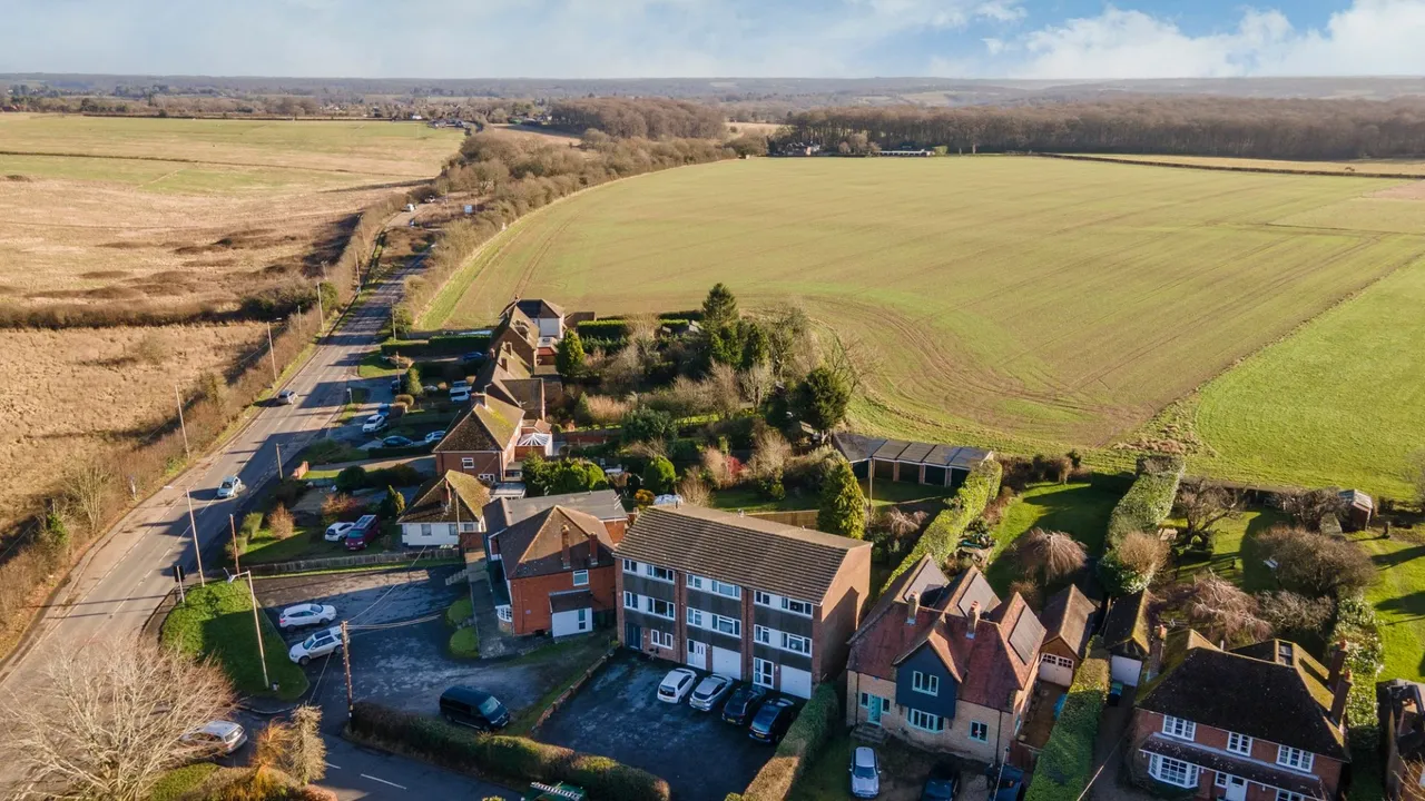 New Road, Stokenchurch, HP14, photo 15