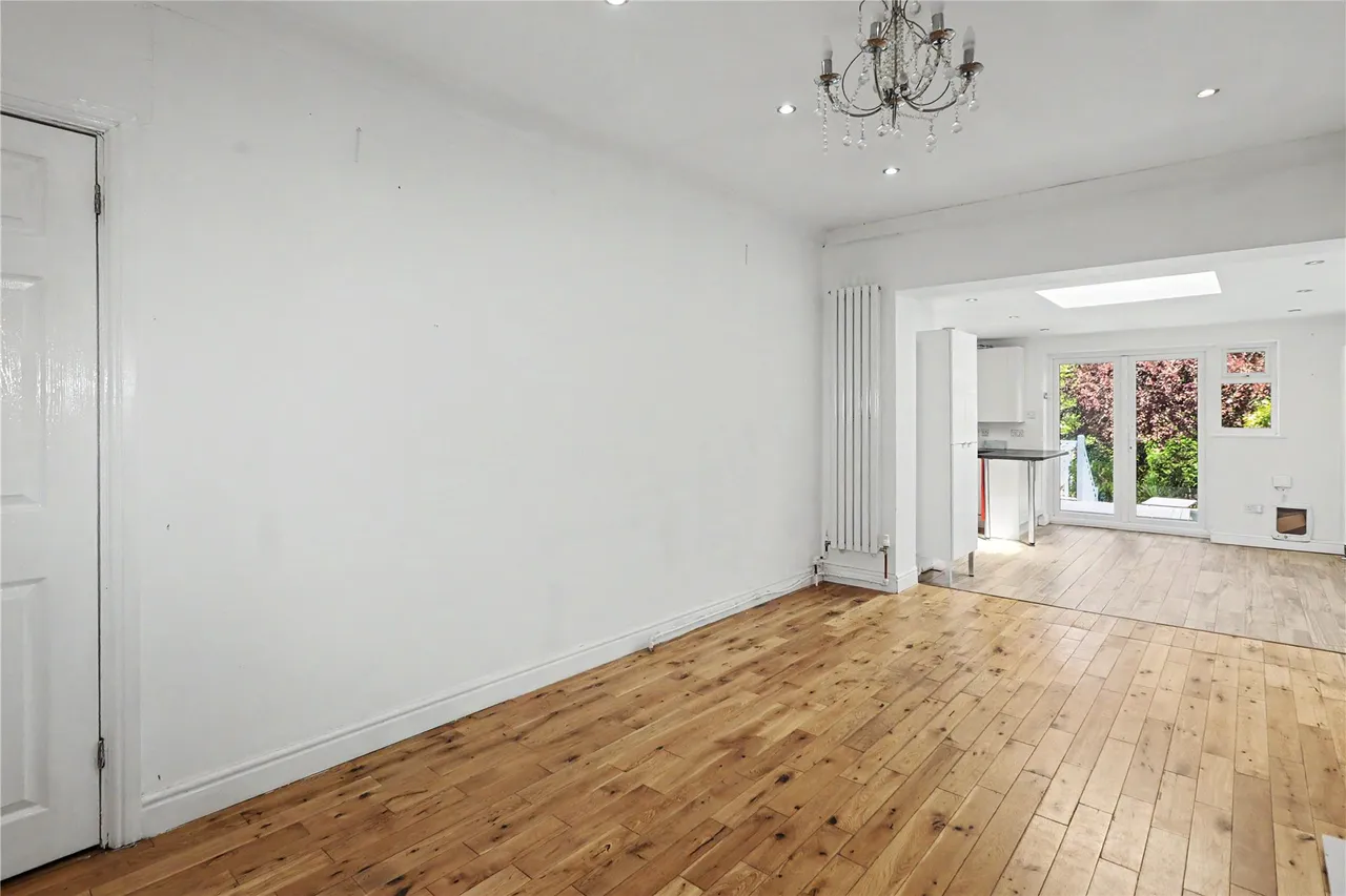 Robin Hood Road, St. Johns, GU21, photo 10