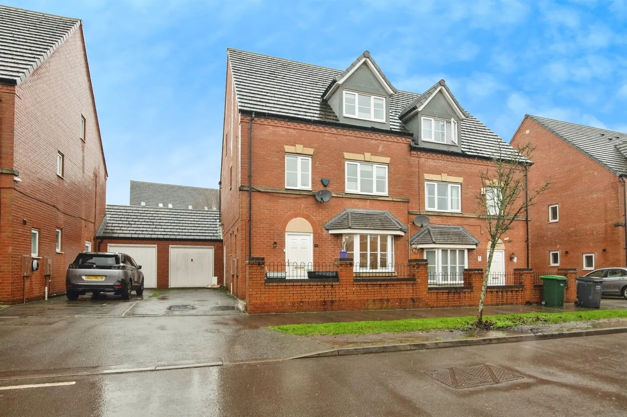6 bed house for sale, Barrett Street, Smethwick, B66