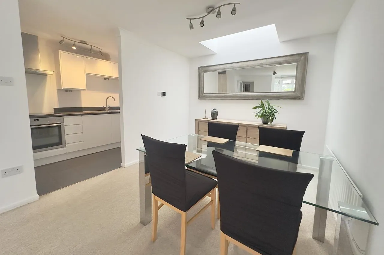 West Cliff Mews, BH2, photo 4