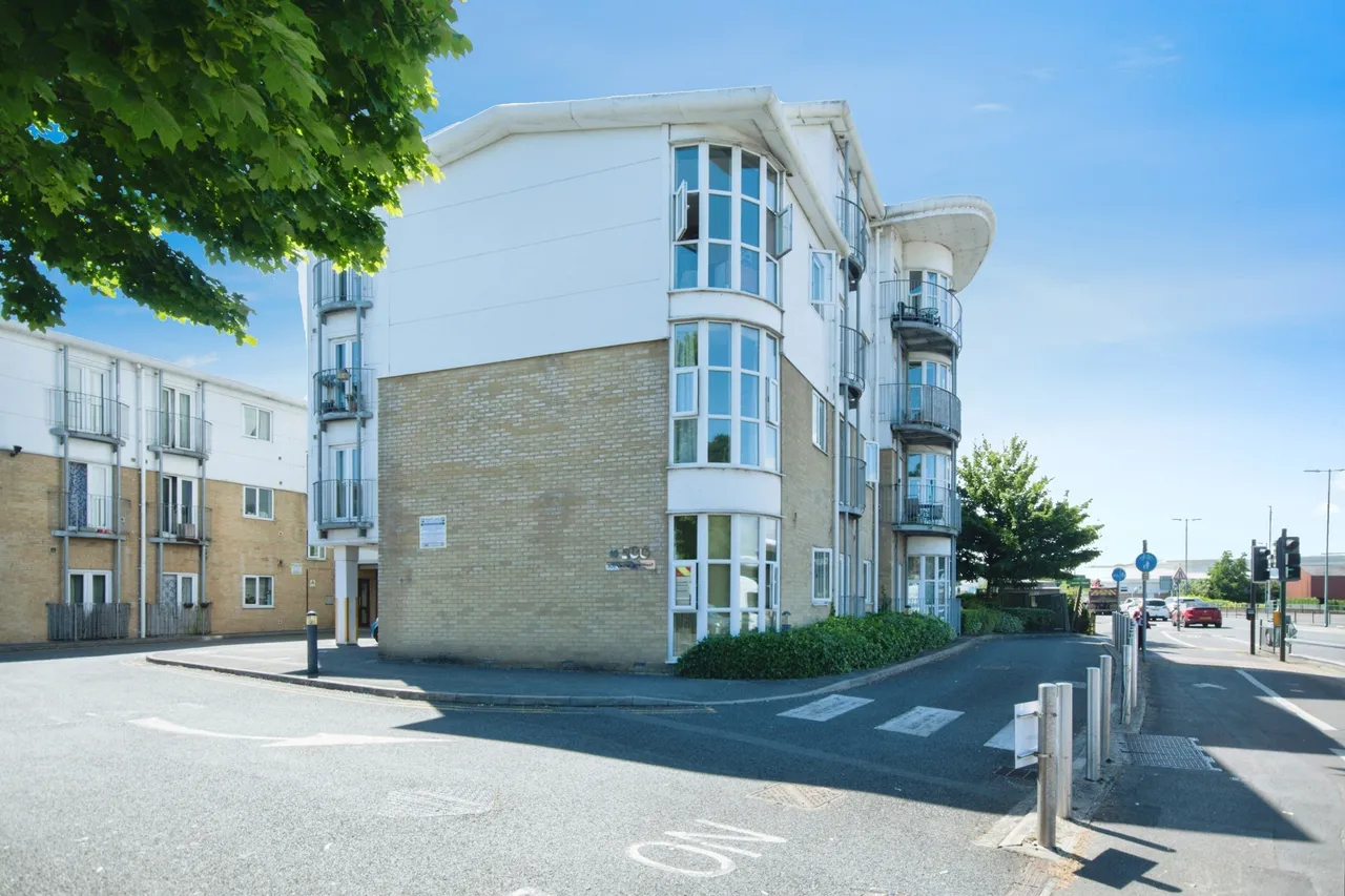 Castle Lane West, Bournemouth, BH8, photo 15