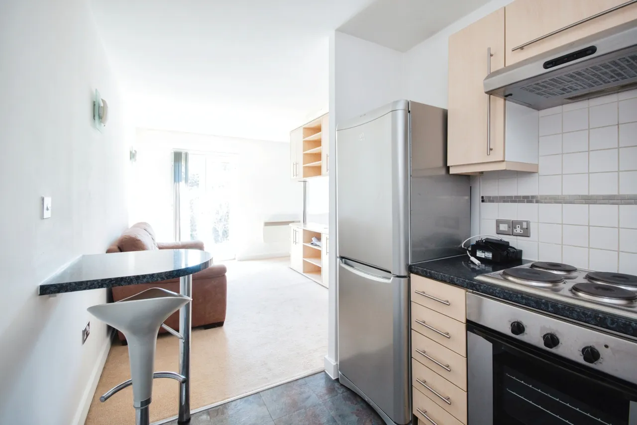 Castle Lane West, Bournemouth, BH8, photo 12