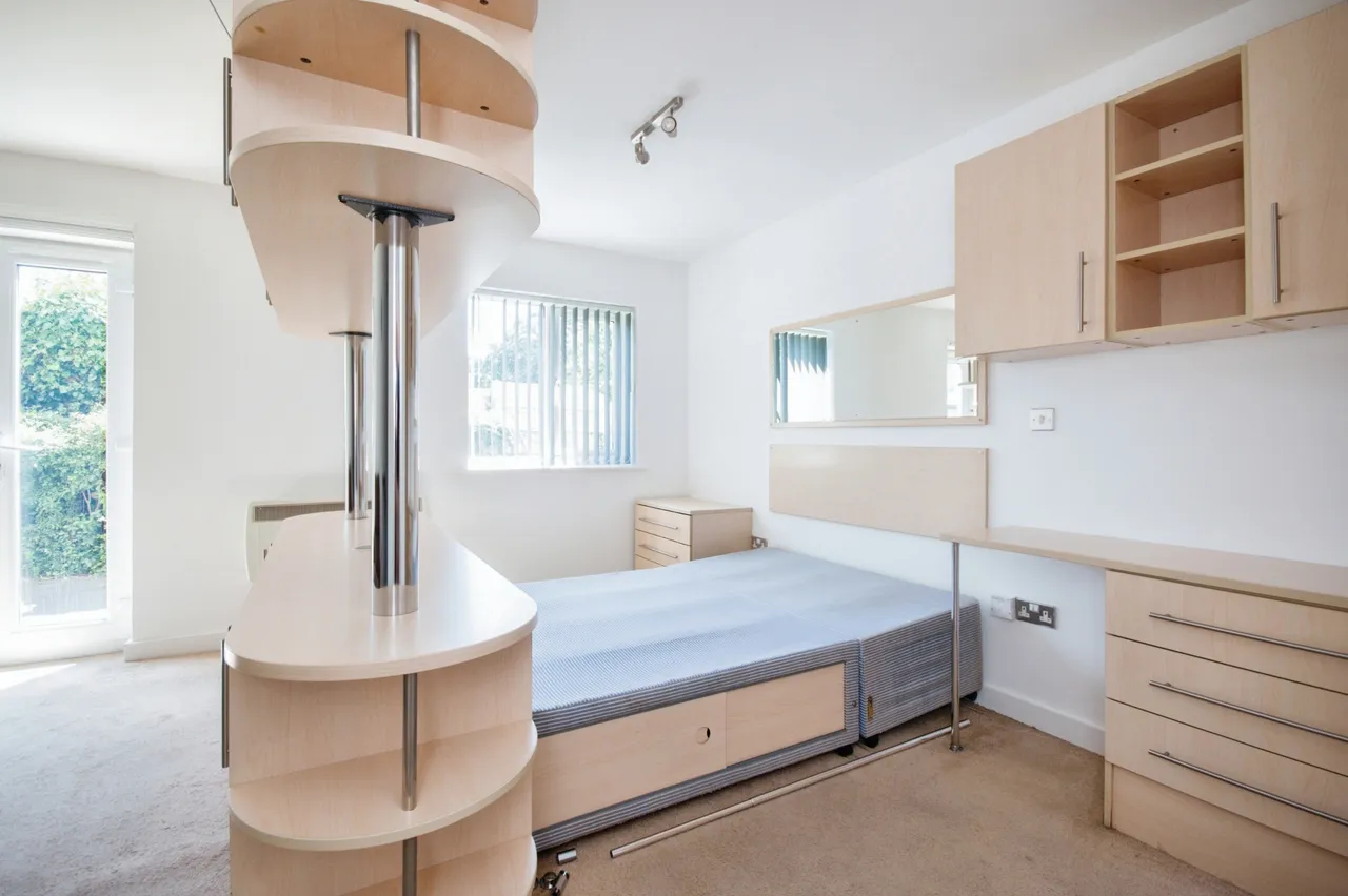 Castle Lane West, Bournemouth, BH8, photo 9