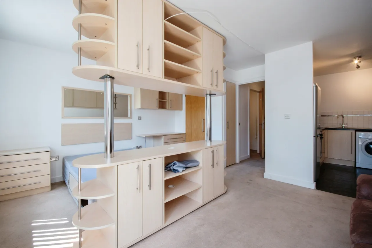 Castle Lane West, Bournemouth, BH8, photo 11