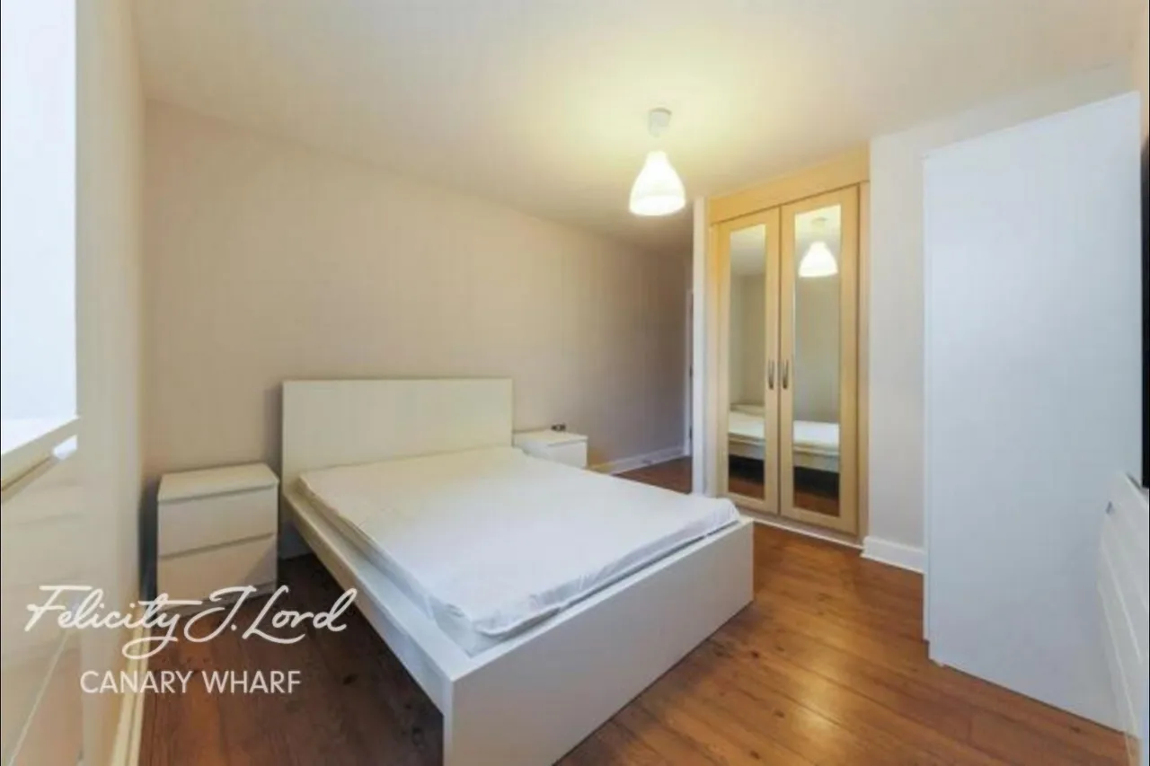 E14, photo 10