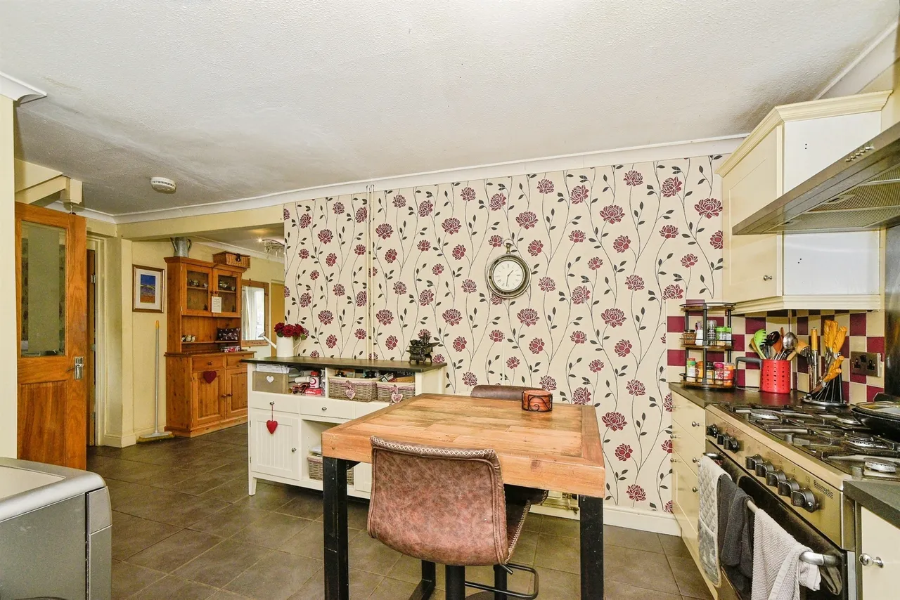 Fiddington Clays, Market Lavington, SN10, photo 10