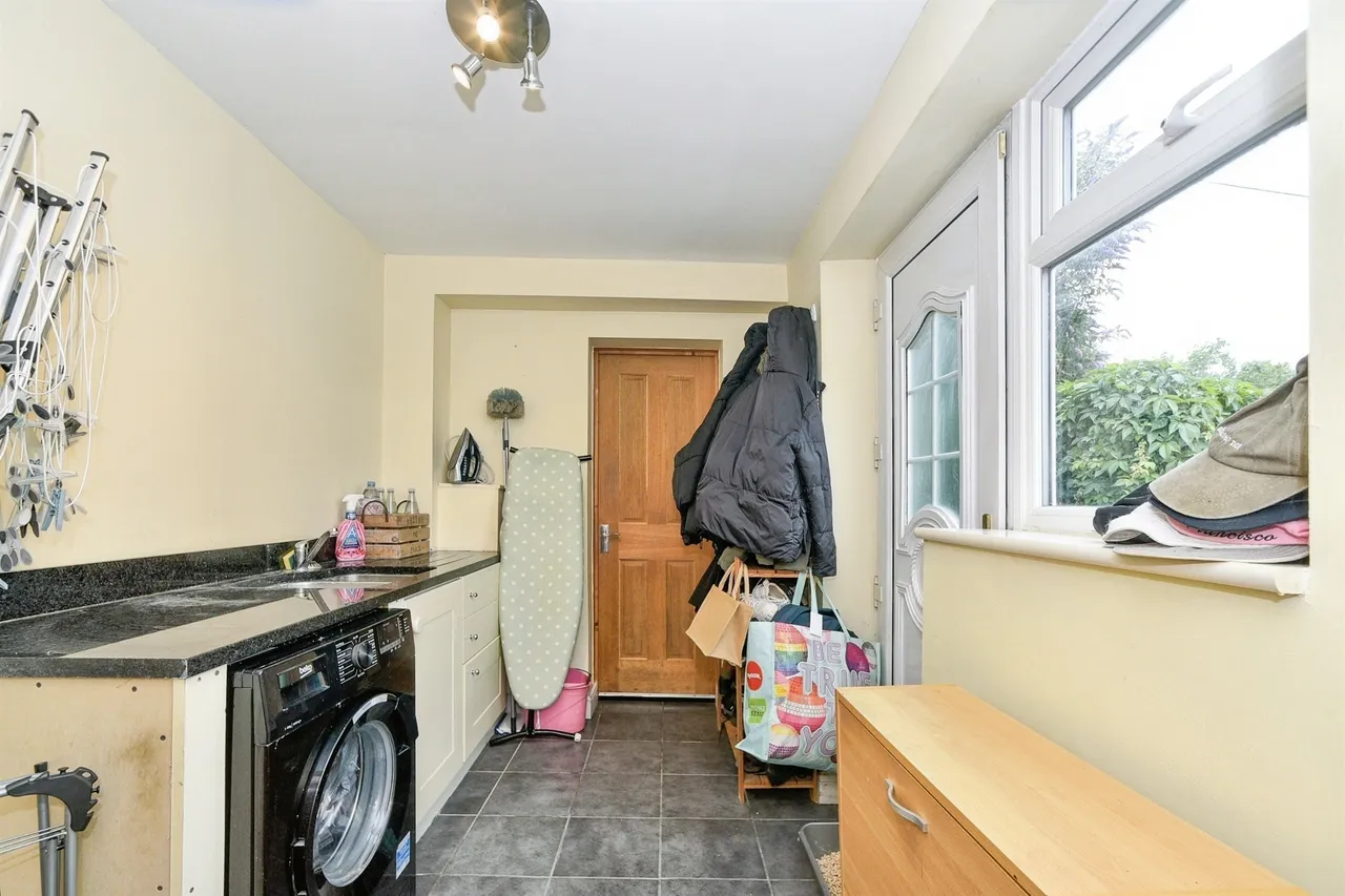 Fiddington Clays, Market Lavington, SN10, photo 11