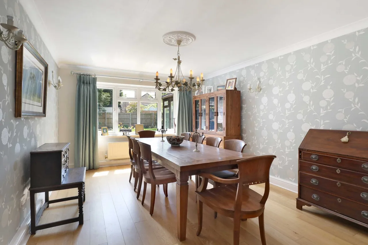 Bybend Close, Farnham Royal, SL2, photo 8