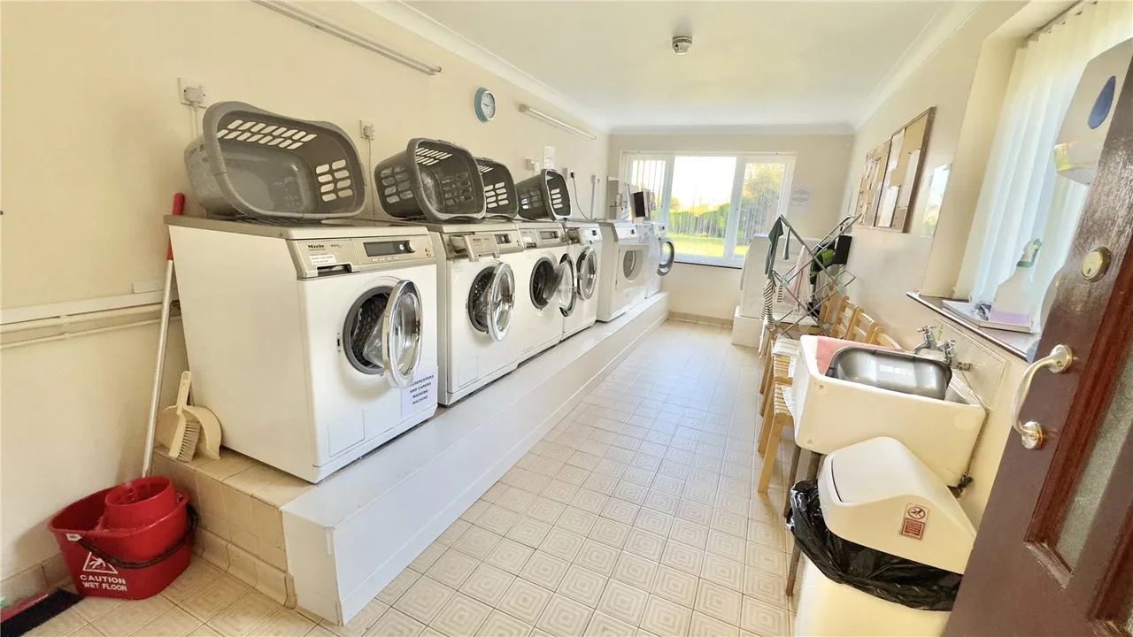 Hesslewell Court, Heswall, CH60, photo 12