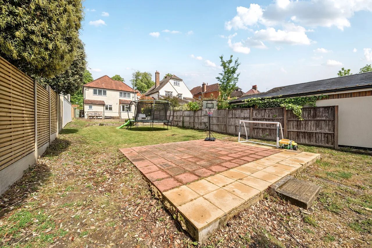 High Park Road, Farnham, GU9, photo 8