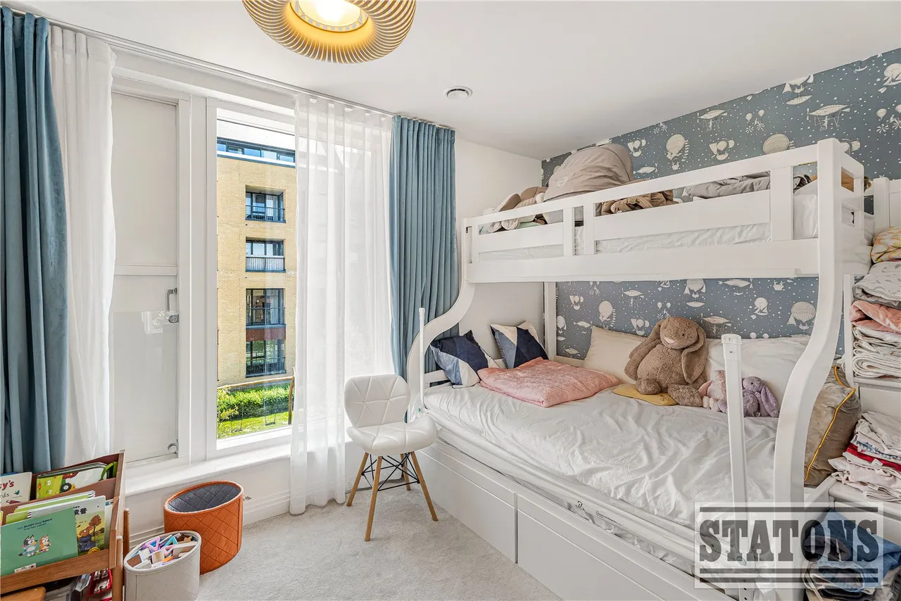 Quayle Crescent, Whetstone, London, N20 0BH, photo 16