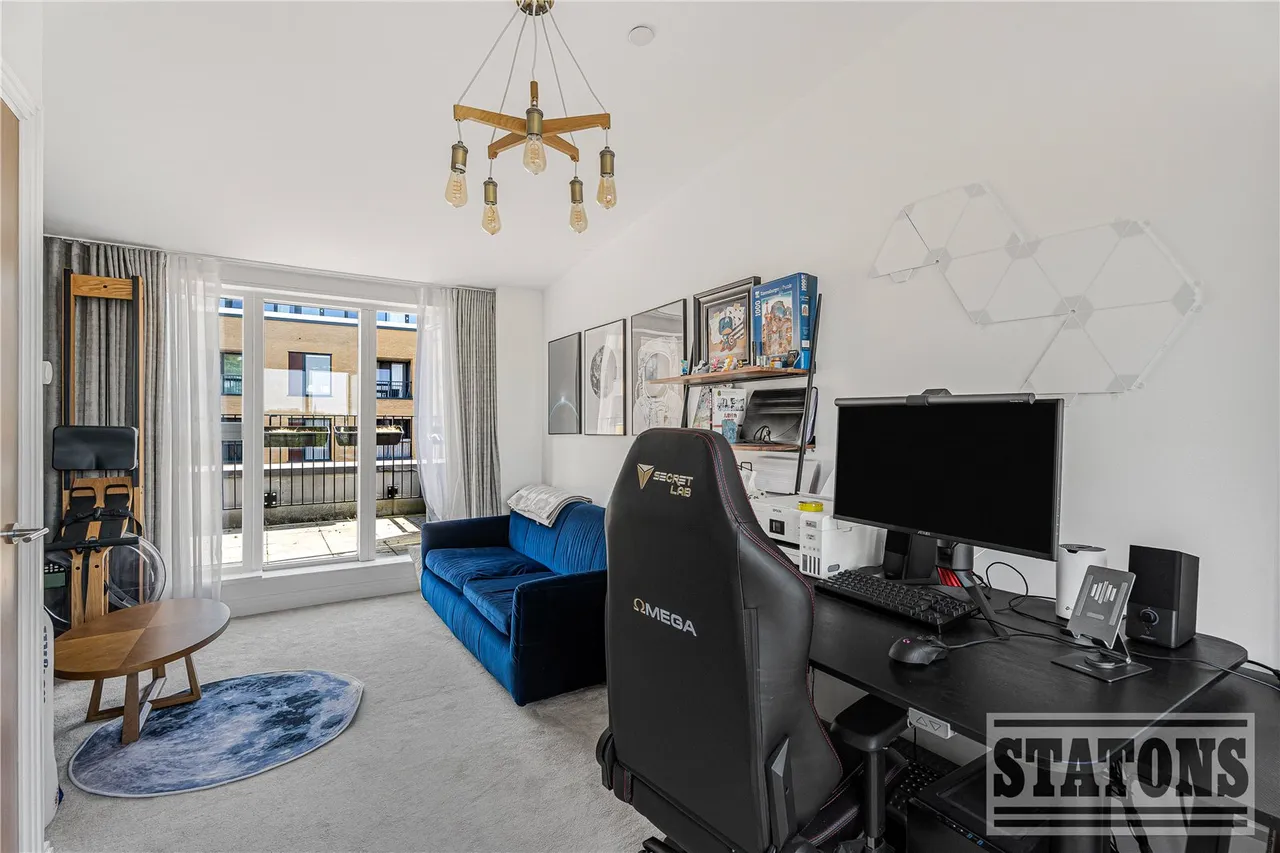 Quayle Crescent, Whetstone, London, N20 0BH, photo 18