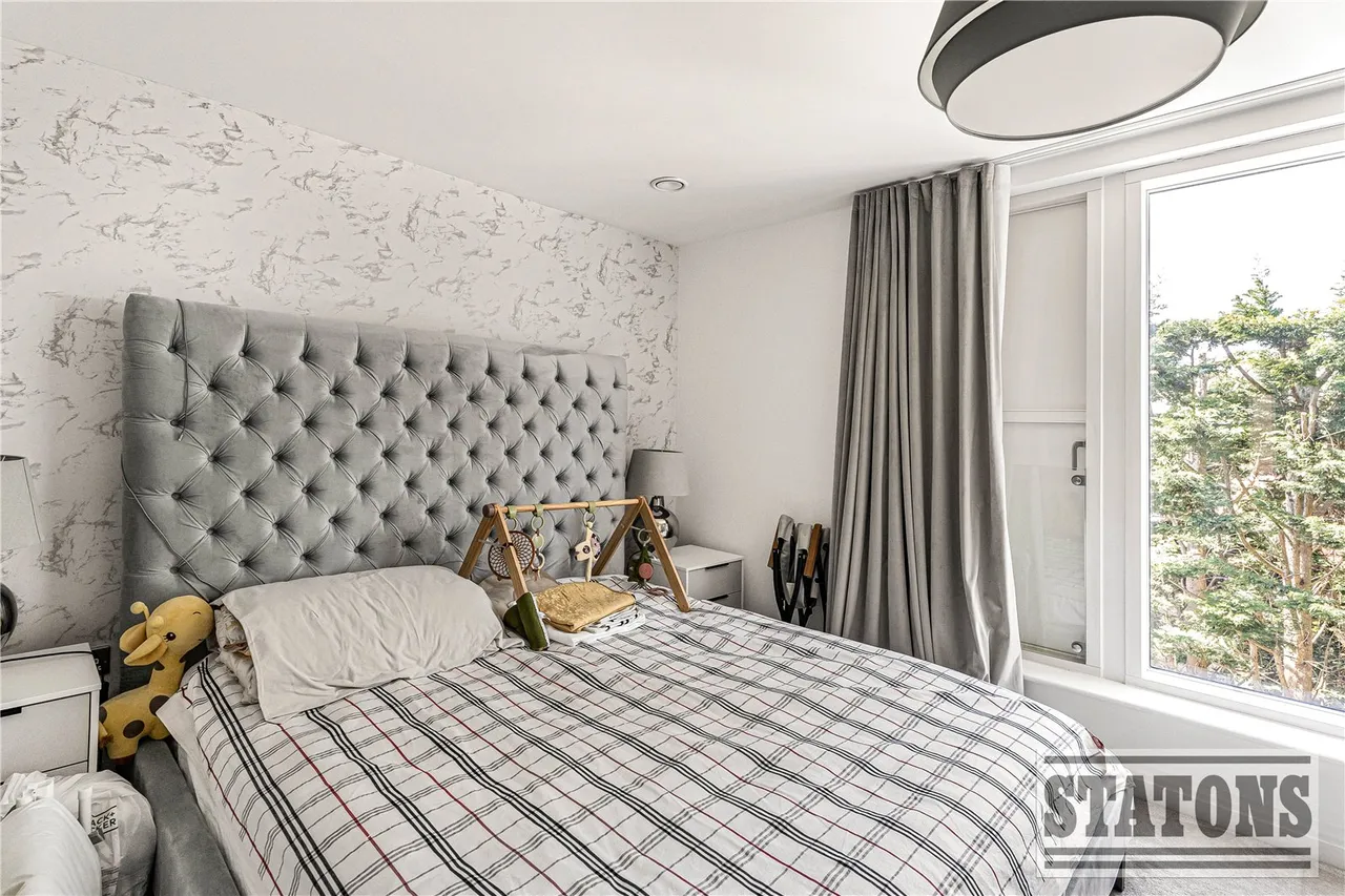 Quayle Crescent, Whetstone, London, N20 0BH, photo 13