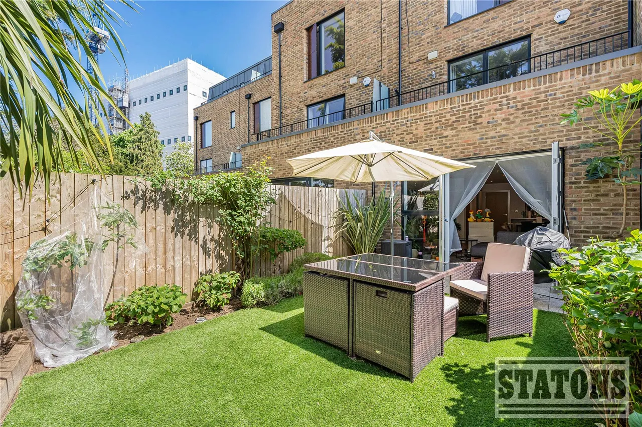 Quayle Crescent, Whetstone, London, N20 0BH, photo 21