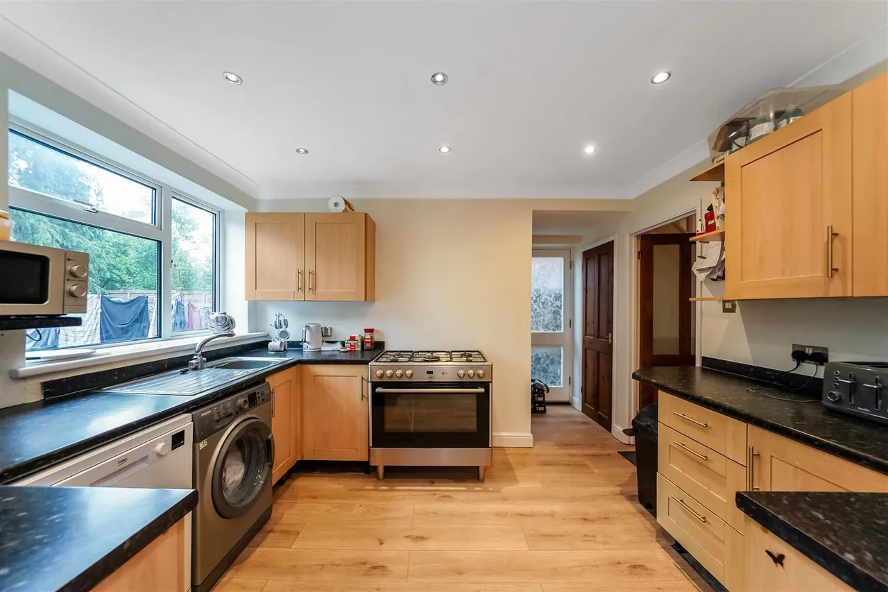 Larkshall Road, Chingford, E4 6NH, photo 4