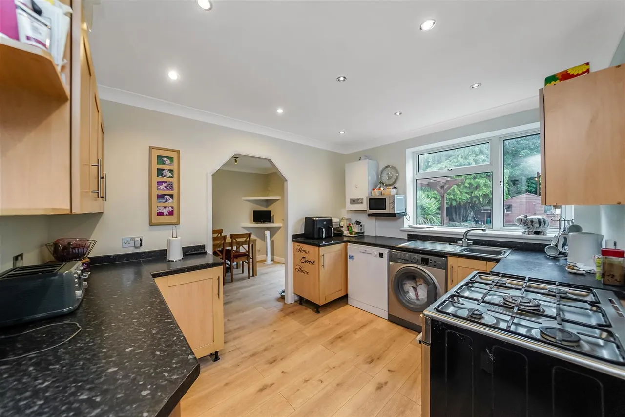 Larkshall Road, Chingford, E4 6NH, photo 6