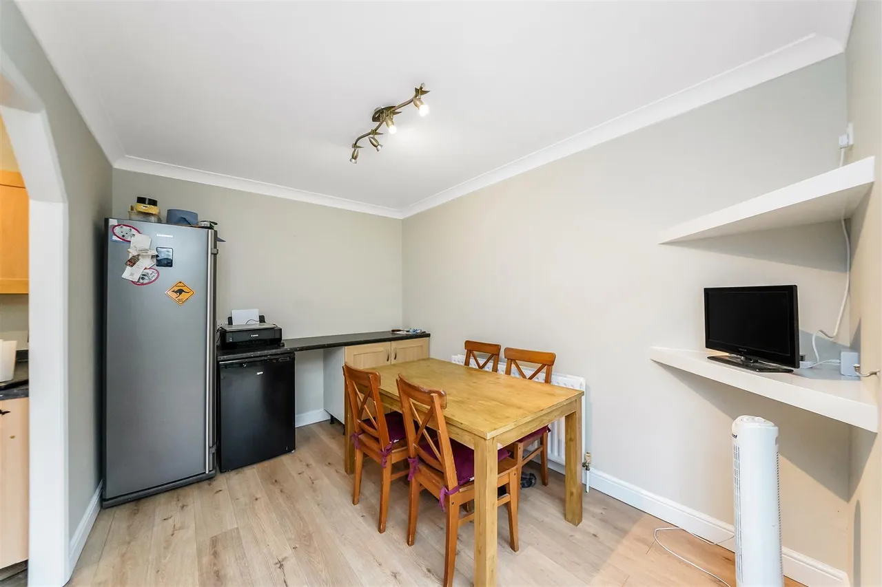 Larkshall Road, Chingford, E4 6NH, photo 8