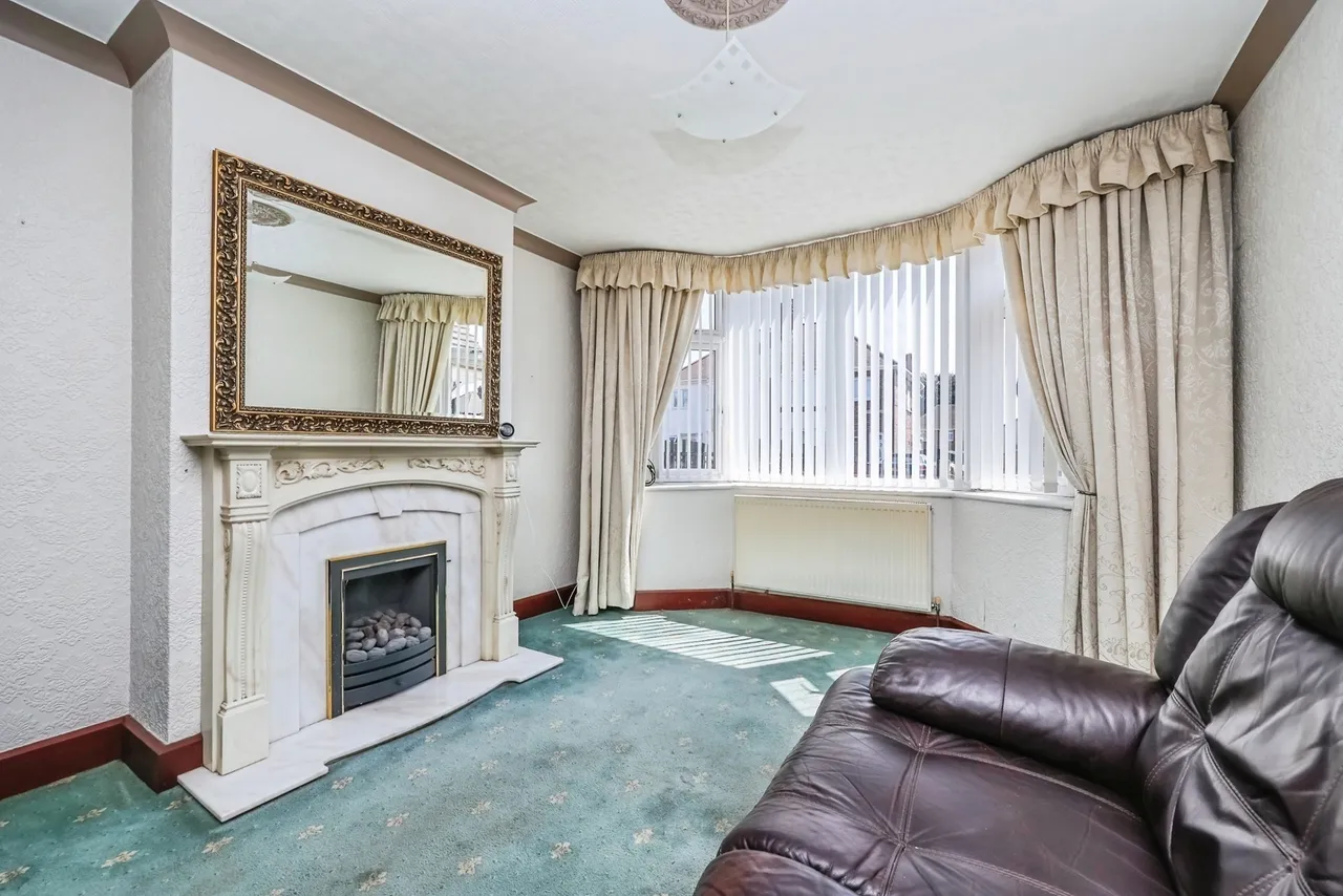 Shortwood Avenue, Hucknall, Nottingham, Nottinghamshire, NG15, photo 3