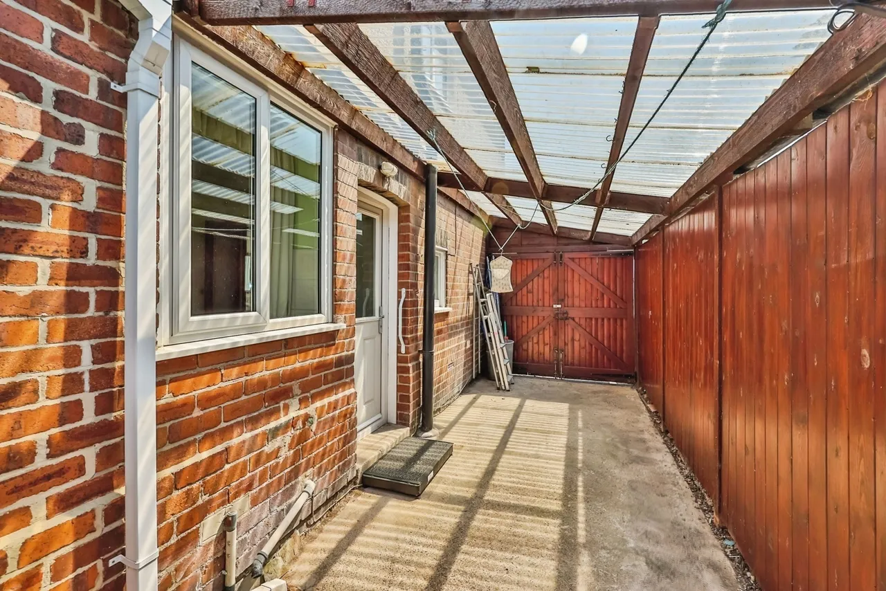 Shortwood Avenue, Hucknall, Nottingham, Nottinghamshire, NG15, photo 19