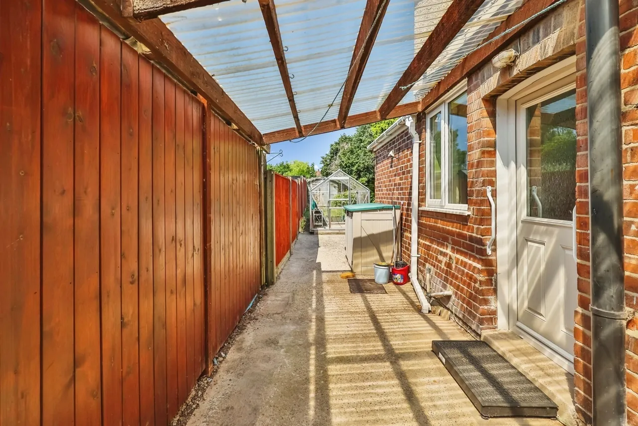 Shortwood Avenue, Hucknall, Nottingham, Nottinghamshire, NG15, photo 20