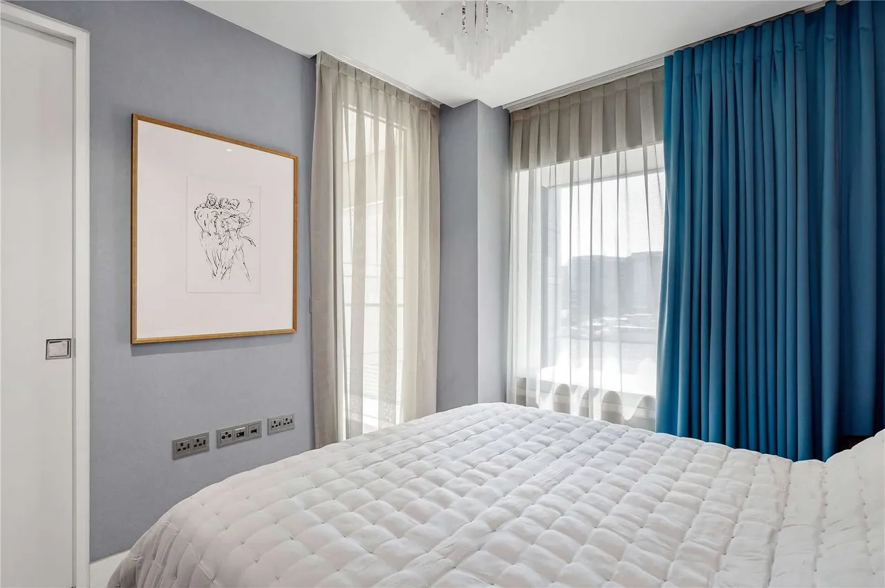 Water Lane, London, EC3R, photo 9