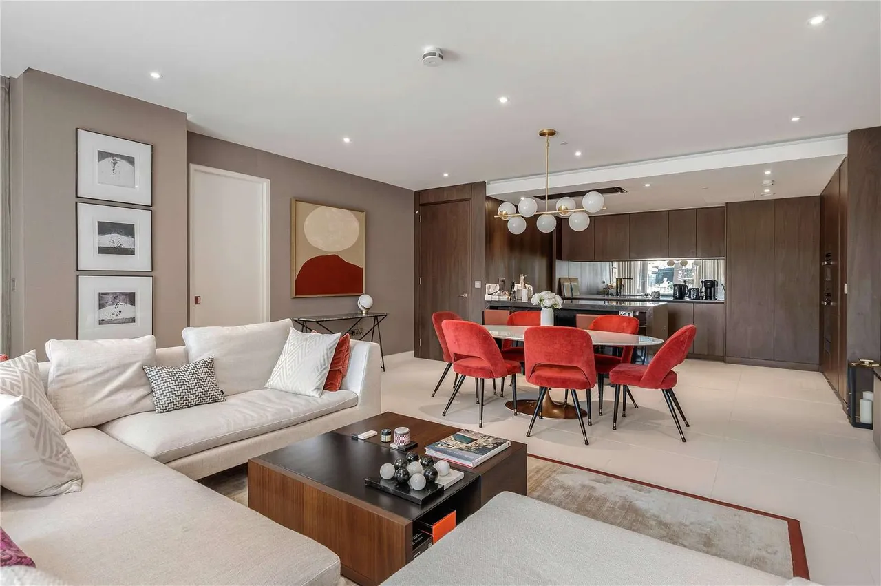Water Lane, London, EC3R, photo 13