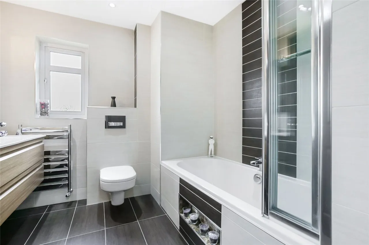 Fairlie, Stewartfield, East Kilbride, South Lanarkshire, G74, photo 14