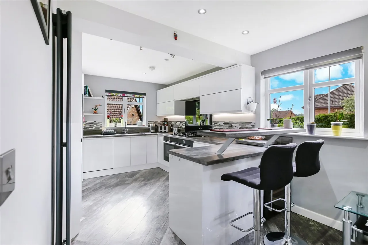 Fairlie, Stewartfield, East Kilbride, South Lanarkshire, G74, photo 3