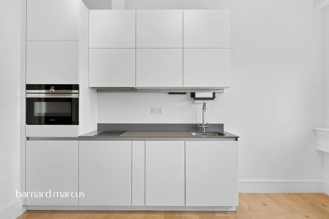 Burlington Road, New Malden, photo 9