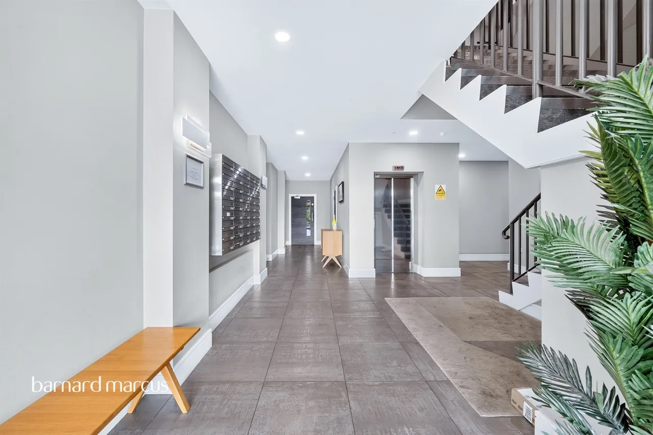 Burlington Road, New Malden, photo 10