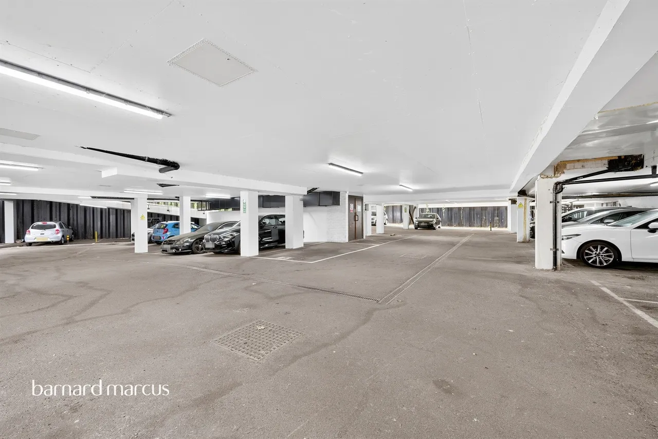 Burlington Road, New Malden, photo 11