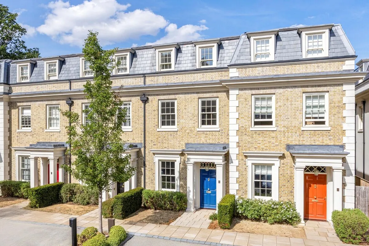 3 bed house for sale, Fitzwalter Terrace at Magna Carta Park, Coopers Hill, TW20