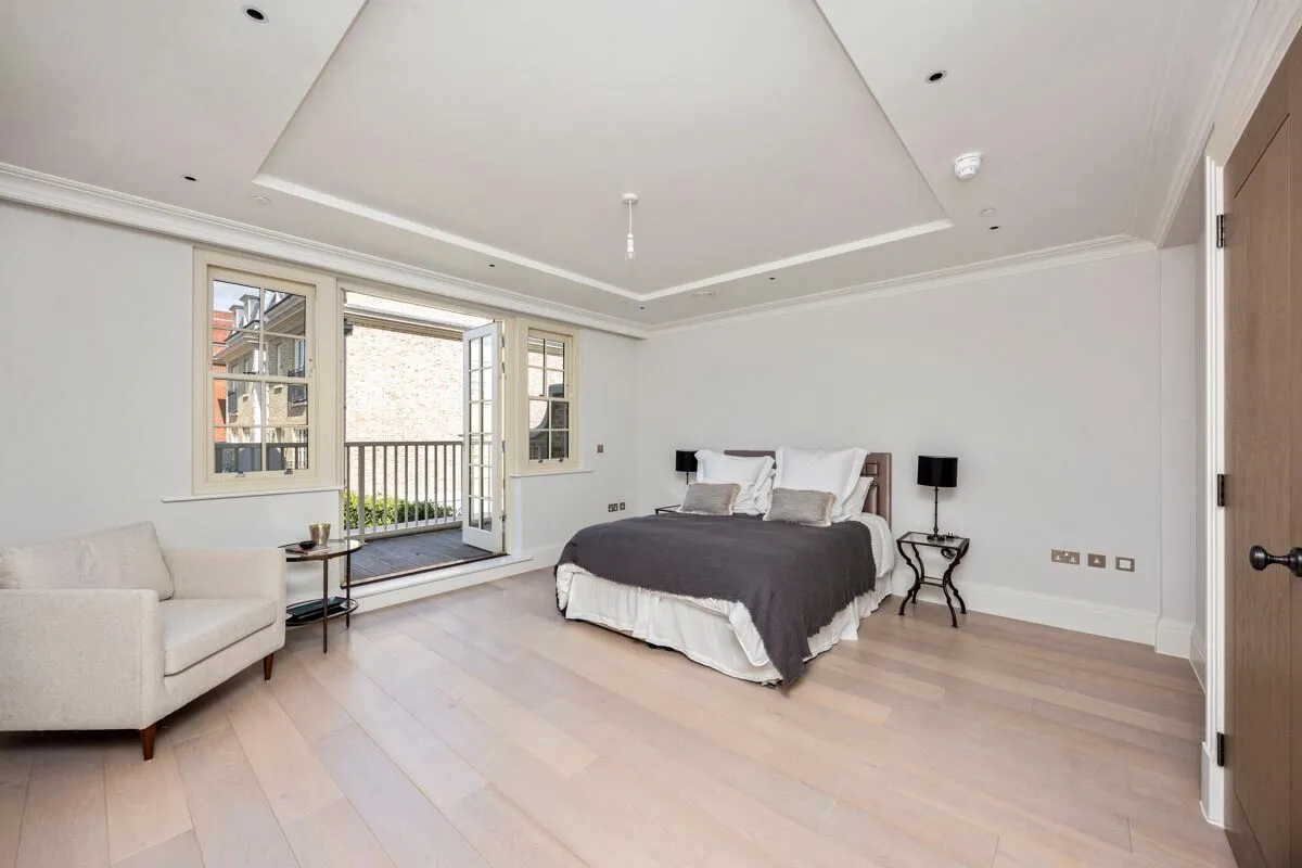 Fitzwalter Terrace at Magna Carta Park, Coopers Hill, TW20, photo 17