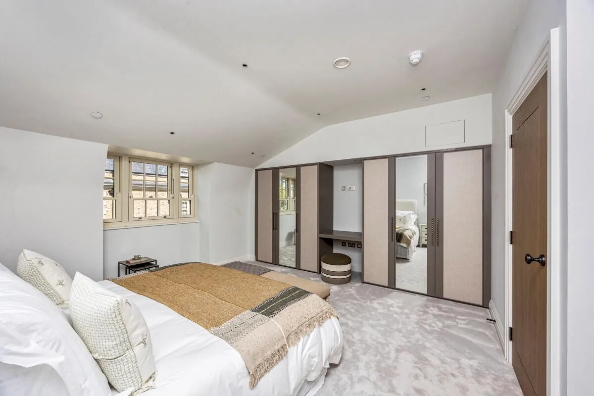 Fitzwalter Terrace at Magna Carta Park, Coopers Hill, TW20, photo 10
